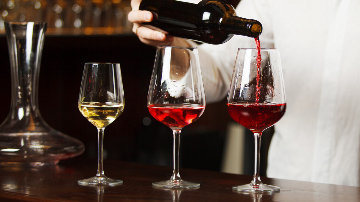 Você sabe a diferença básica entre cada tipo de vinho?