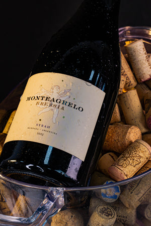 Monteagrelo Syrah, Bressia, no balde com rolhas