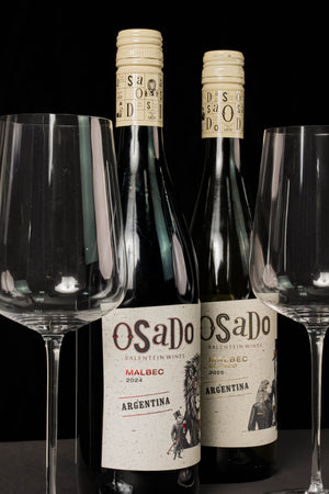 Osado Malbec e Osado Malbec Blanco com taças
