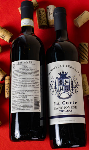 La Corte Chianti e La Corte Sangiovese com rolhas